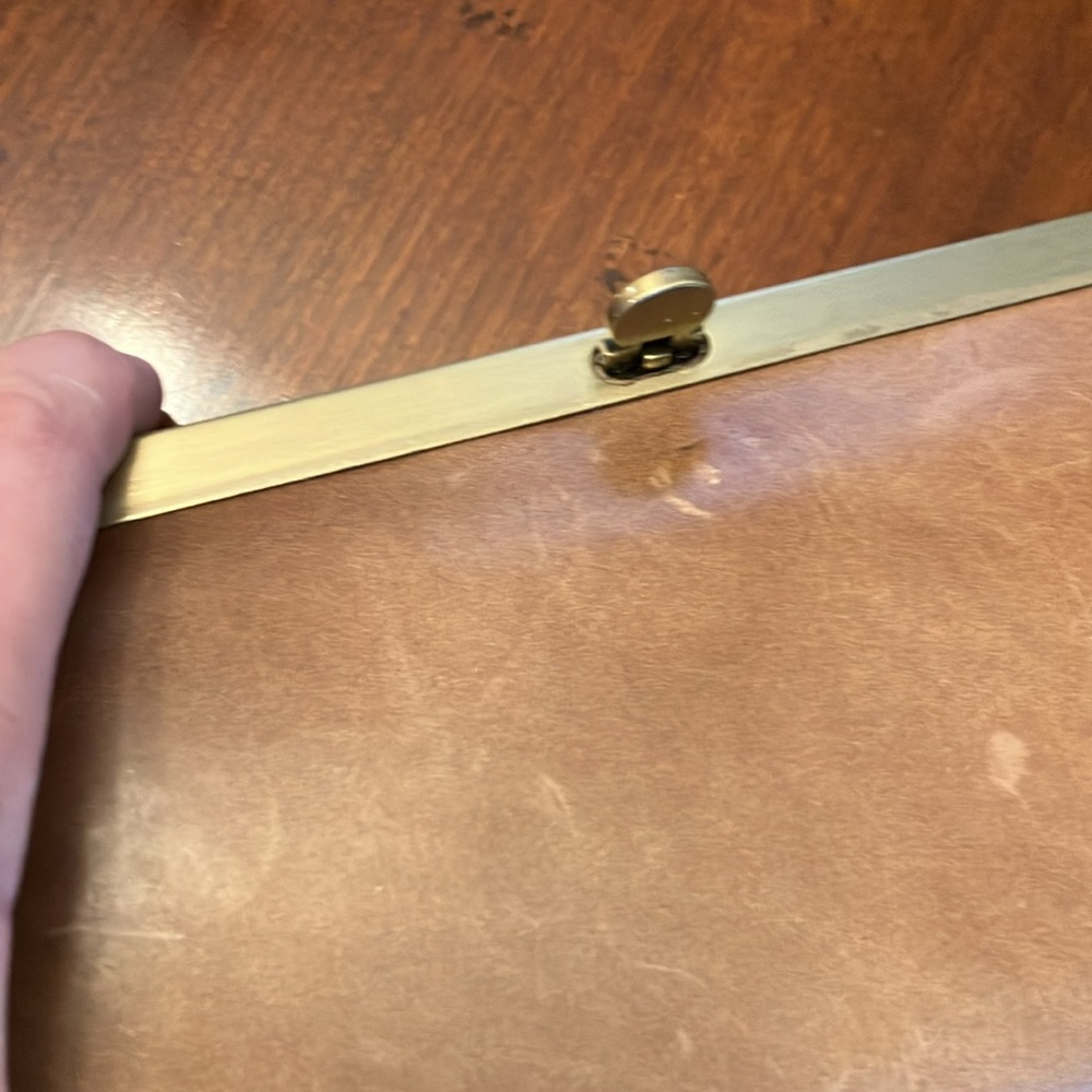 PATRICIA NASH LIGHT BROWN DRAWSTRING SHOULDER/CROSSBODY BAG WITH MATCHING WALLET - Picture 9 of 13